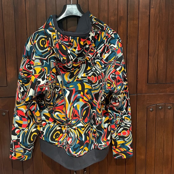 Under Armour warm jacket - Picture 3 of 6